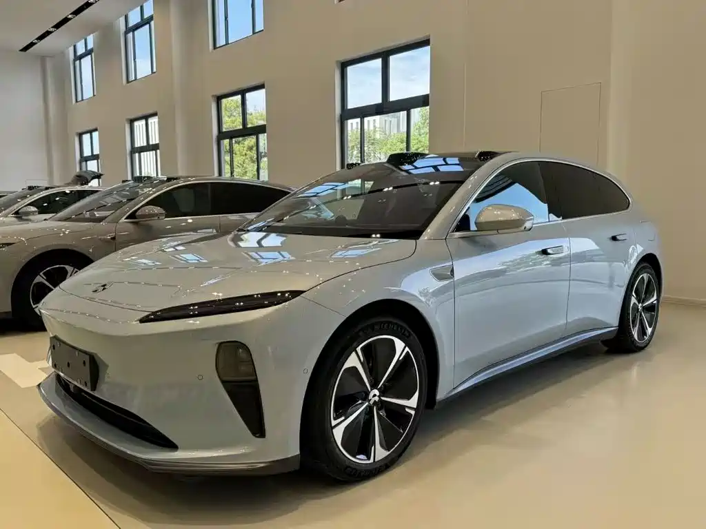 NIO ET5T 2024