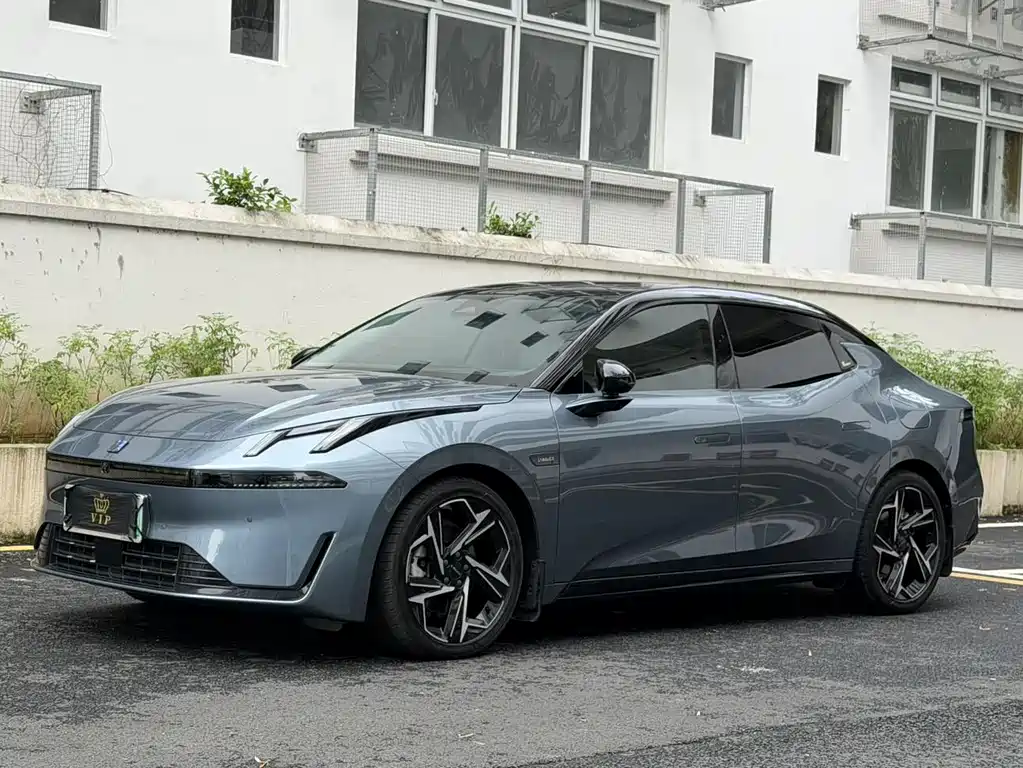 Lynk & Co 07 EM-P 2024