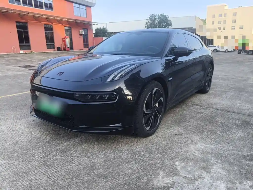 Zeekr 001 2022