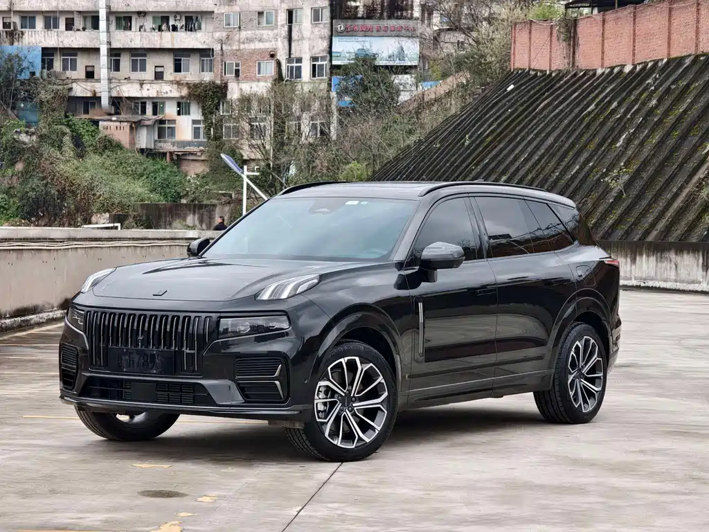 Lynk & Co 09 EM-P 2025