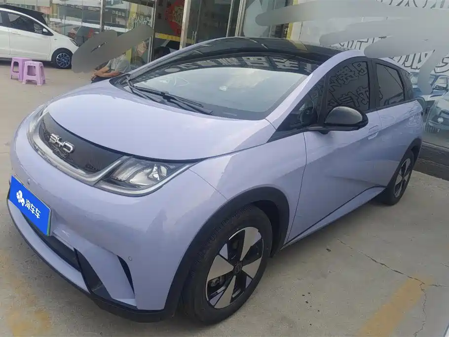 BYD Dolphin 2024