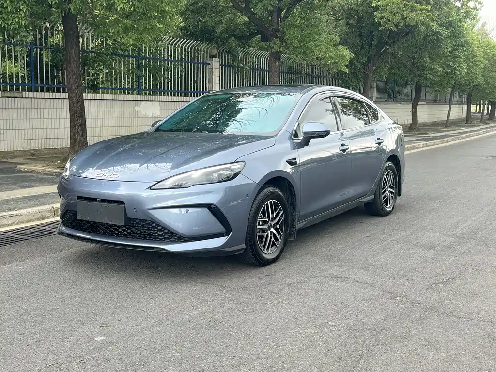 BYD Seal 05 DM-i 2025