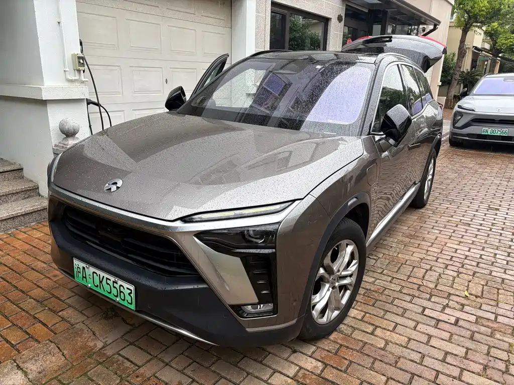 NIO ES8 2020