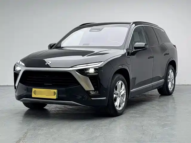 NIO ES8 2021