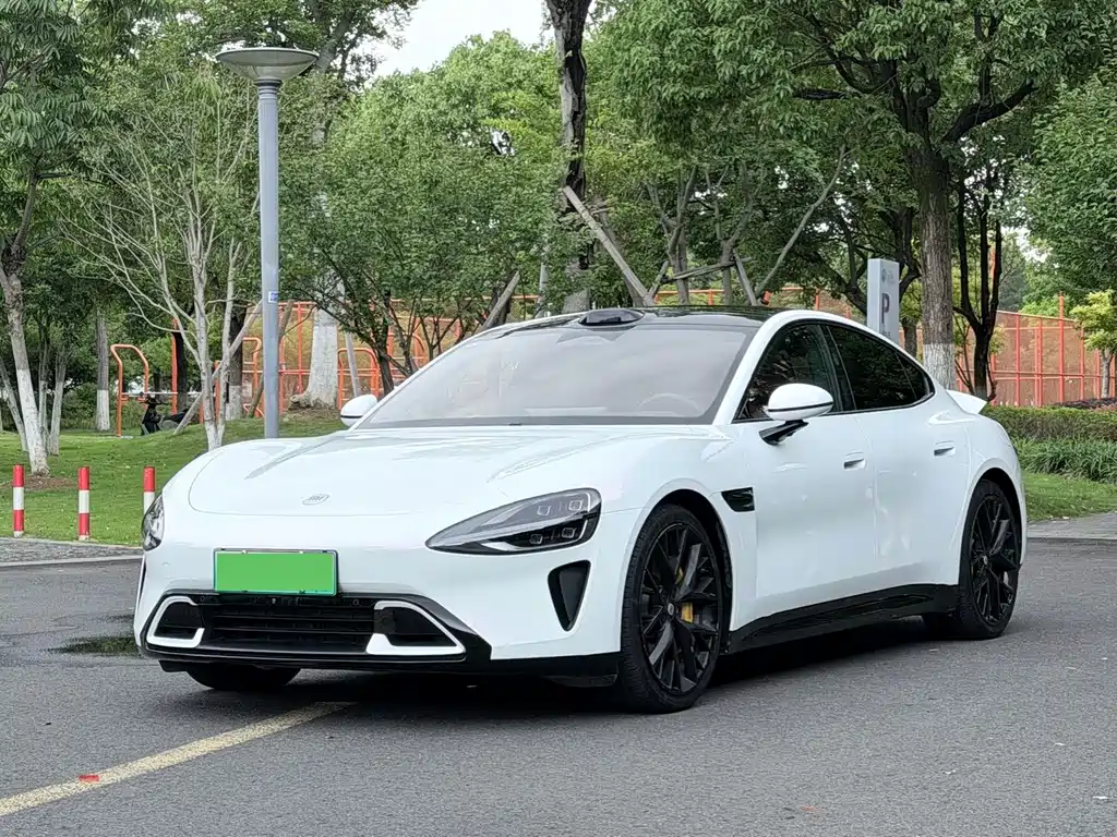 Xiaomi SU7 2025