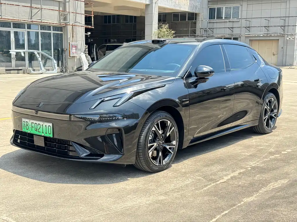 Lynk & Co 07 EM-P 2025