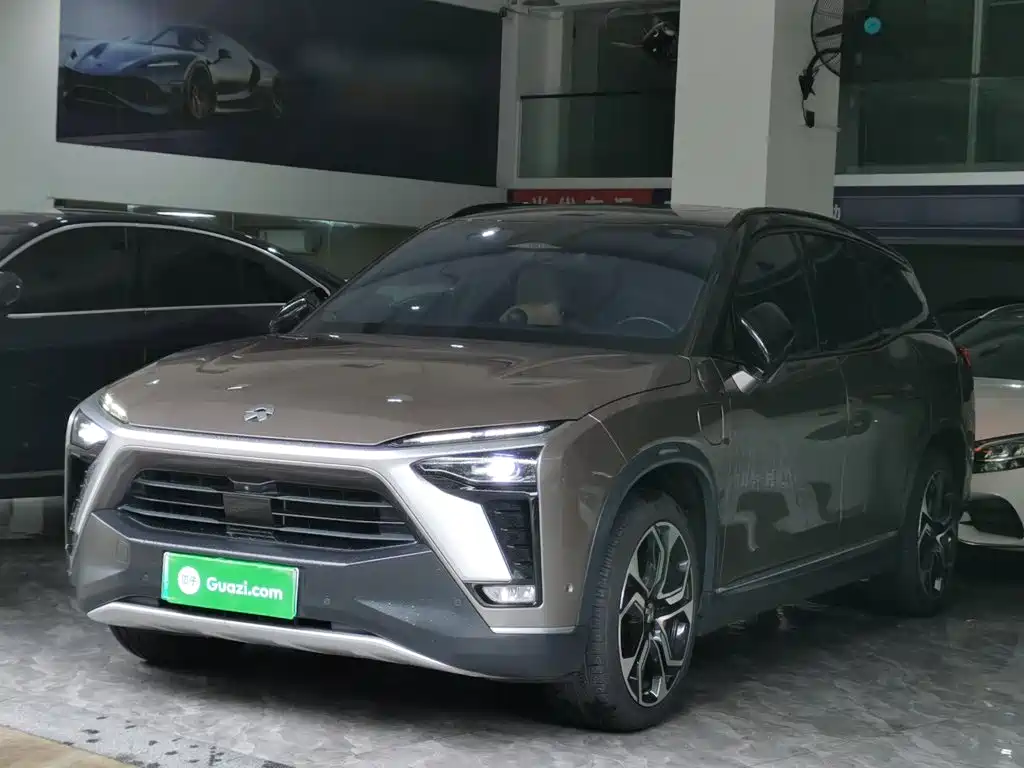 NIO ES8 2022