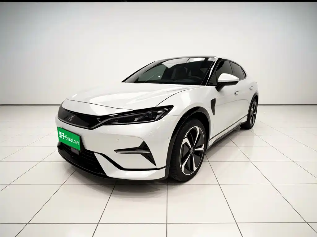 BYD L EV 2025