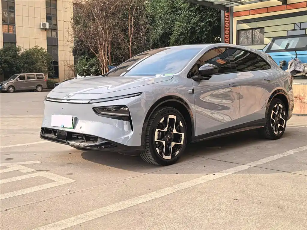 XPENG 小鹏G7 2025