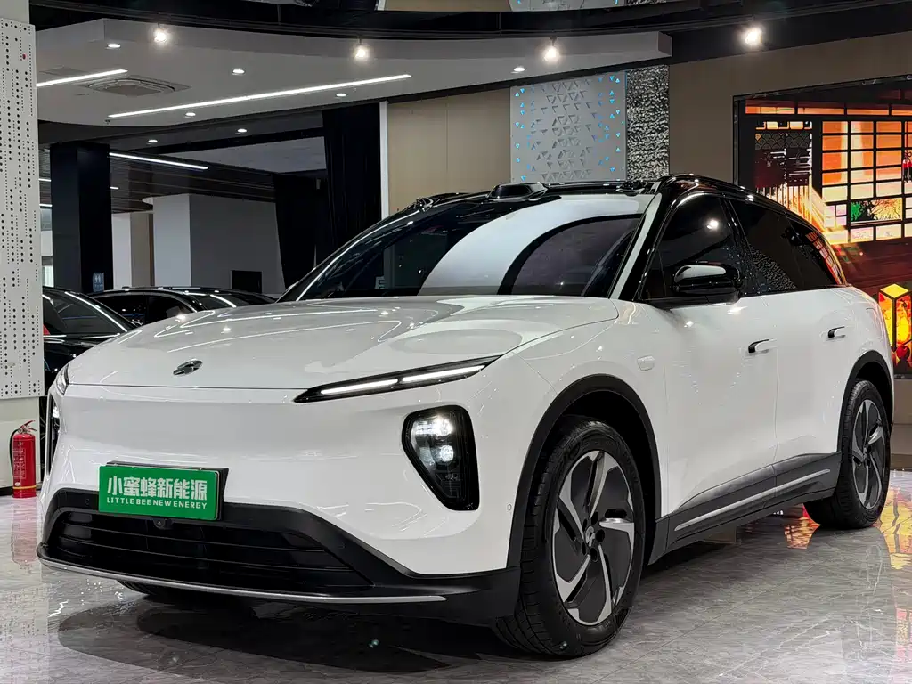 NIO ES6 2025