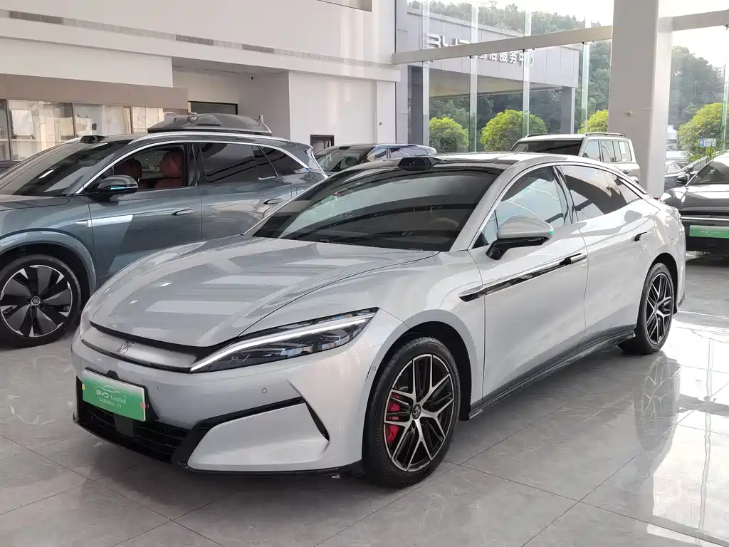 BYD 汉L 2025