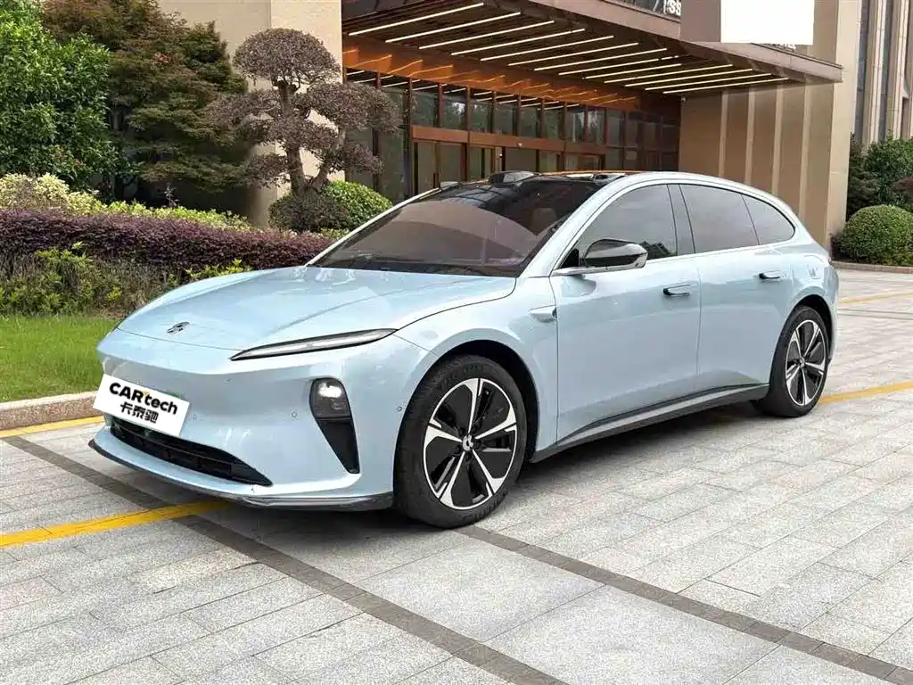 NIO ET5T 2024