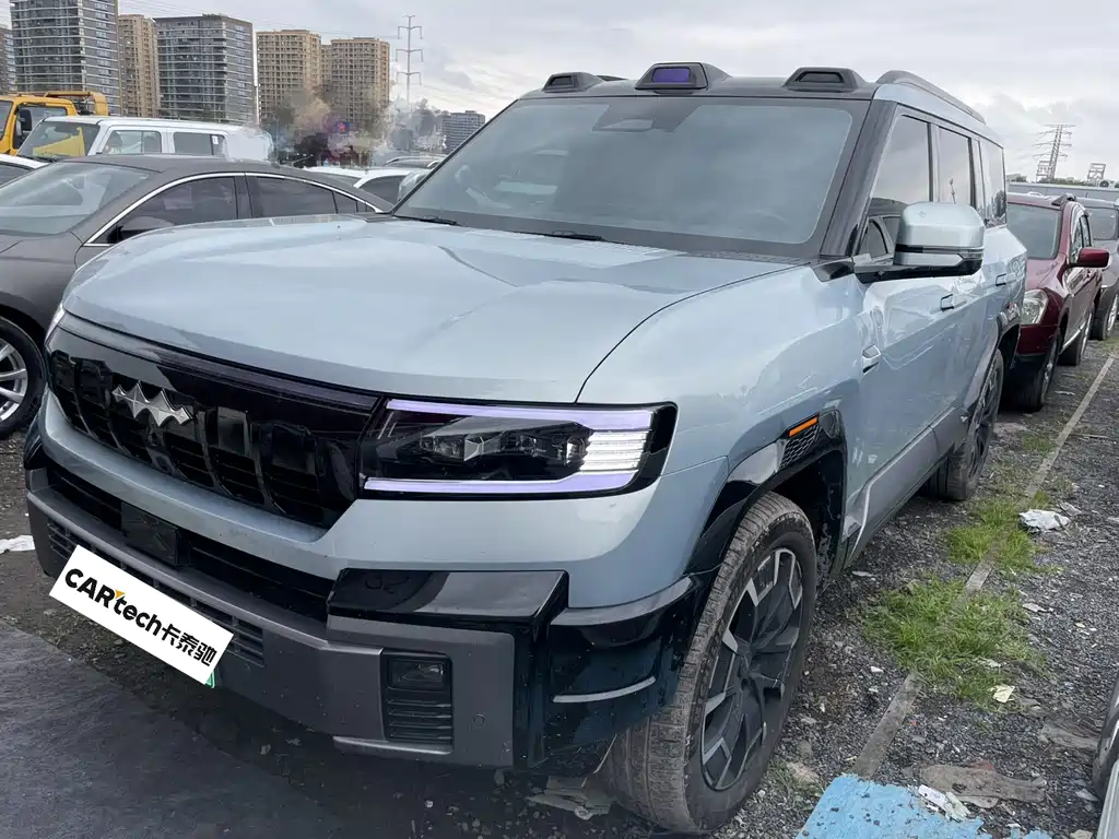 Fang Cheng Bao Leopard 8 2024