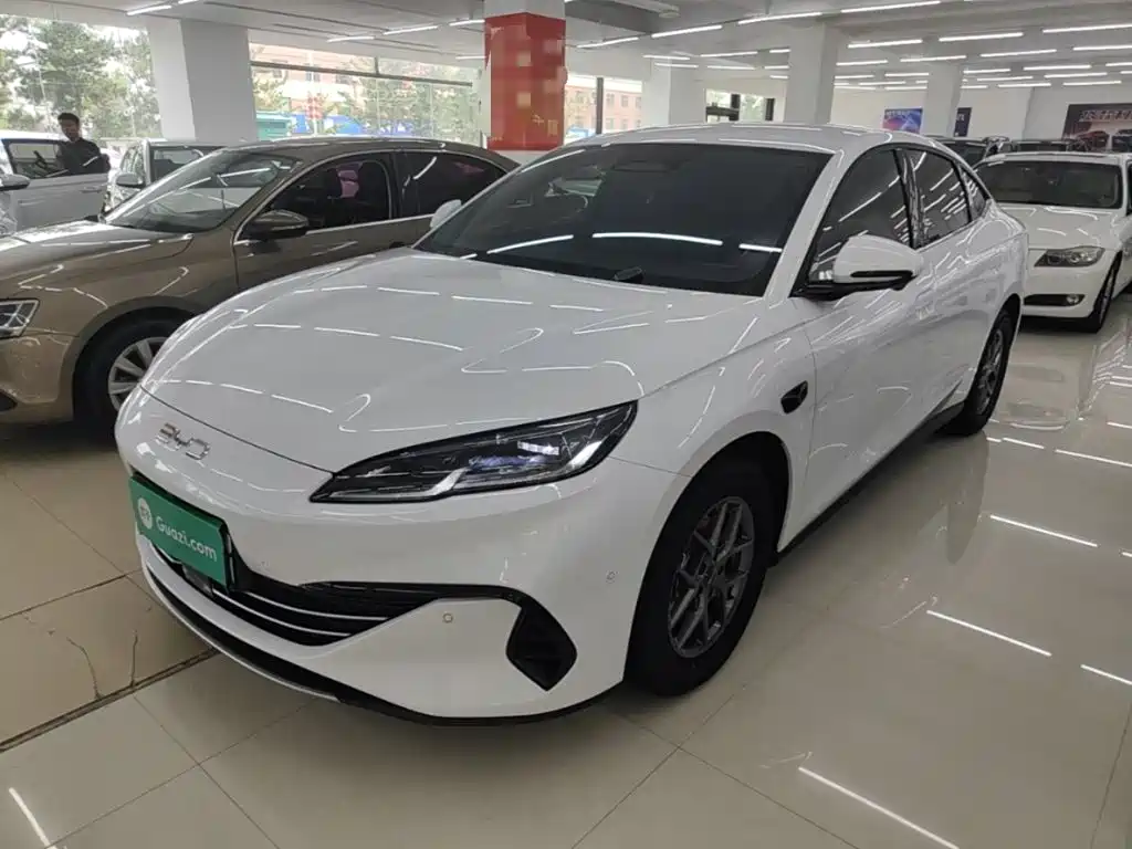 BYD 海豹06 2025