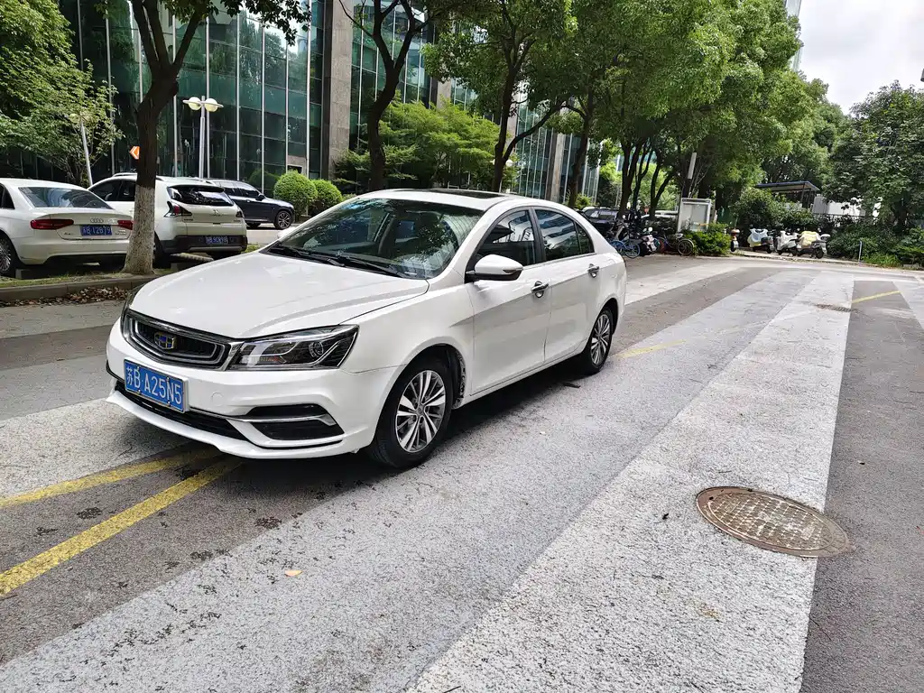 Geely Emgrand 2018