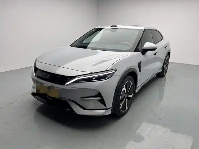 BYD L EV 2025