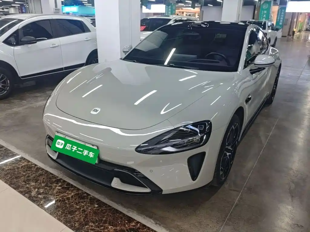 Xiaomi SU7 2024