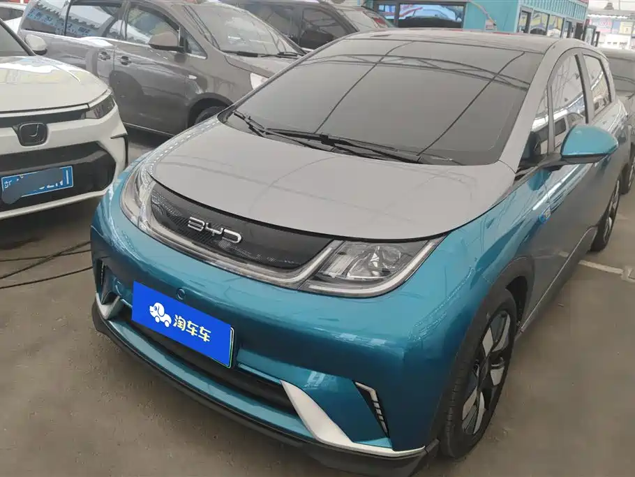 BYD Dolphin 2023