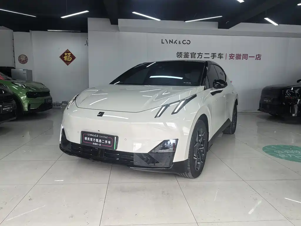 Lynk & Co Z20 2025
