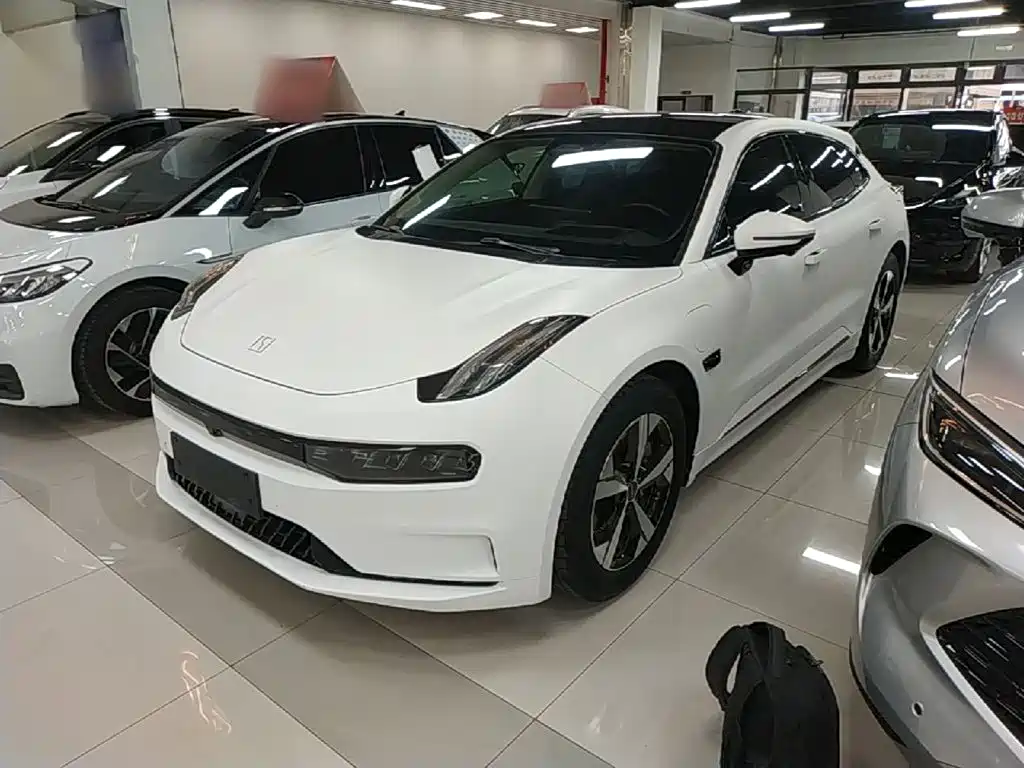 Zeekr 001 2023