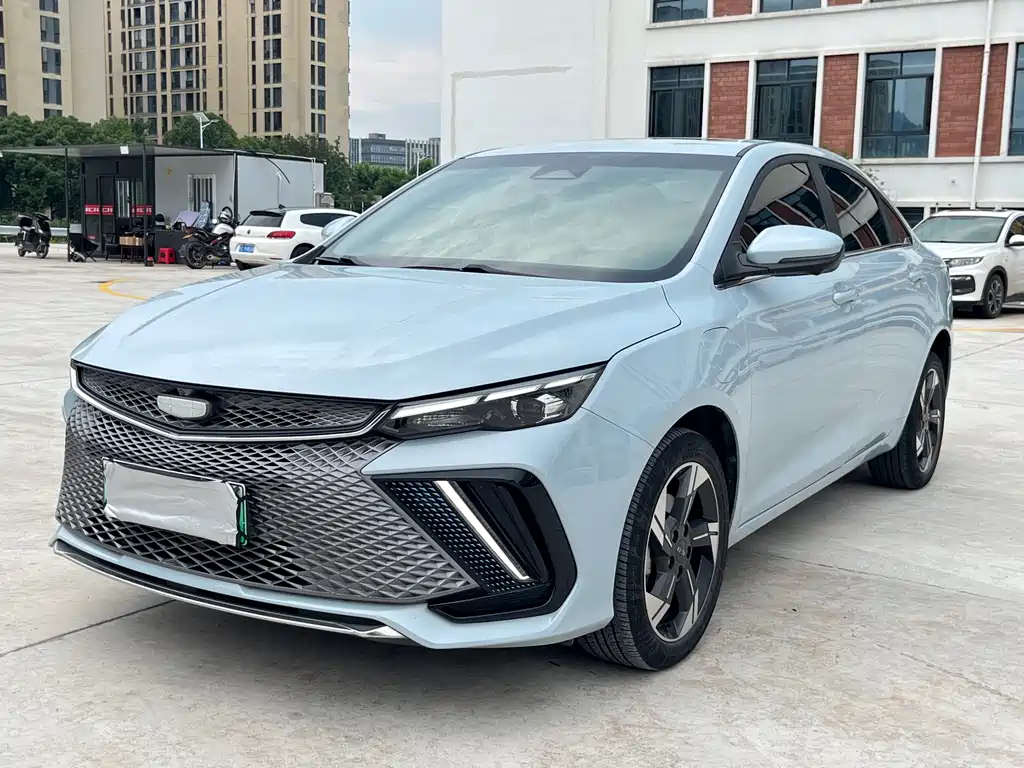 Geely L HiP 2022