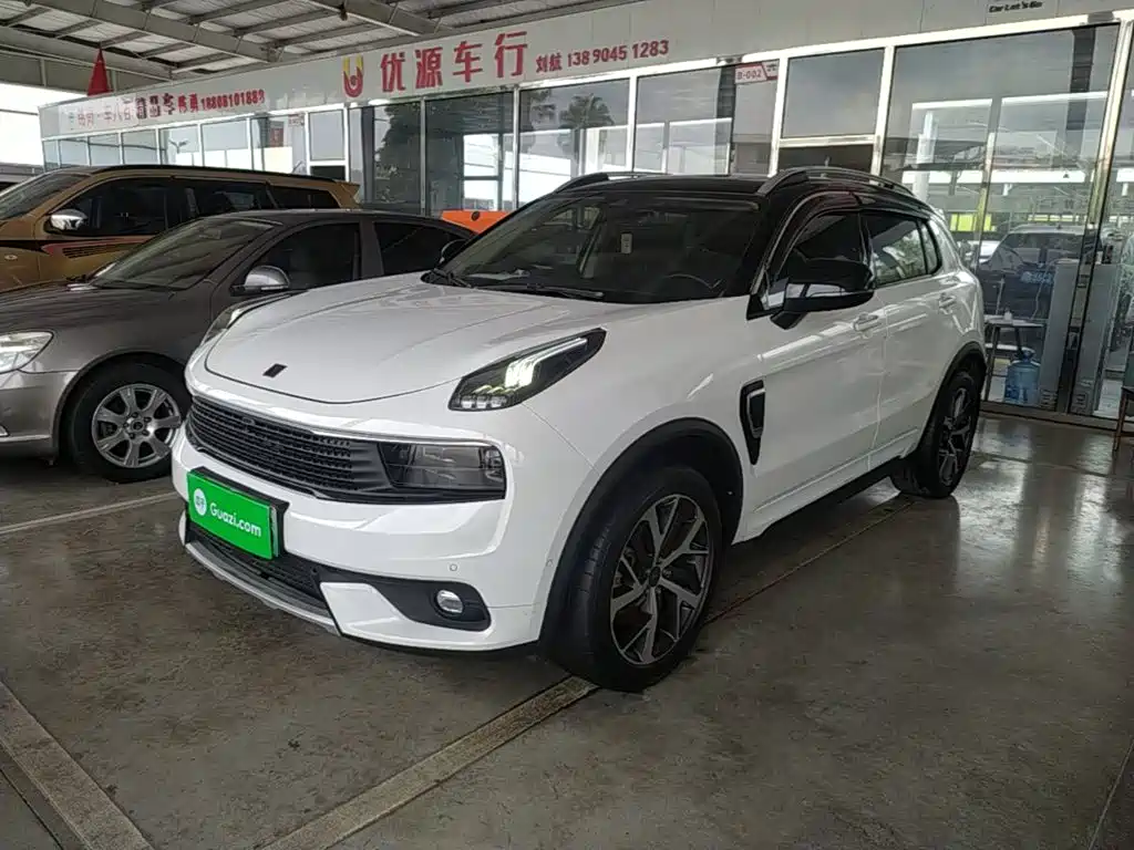 Lynk & Co 01 EM-P 2019