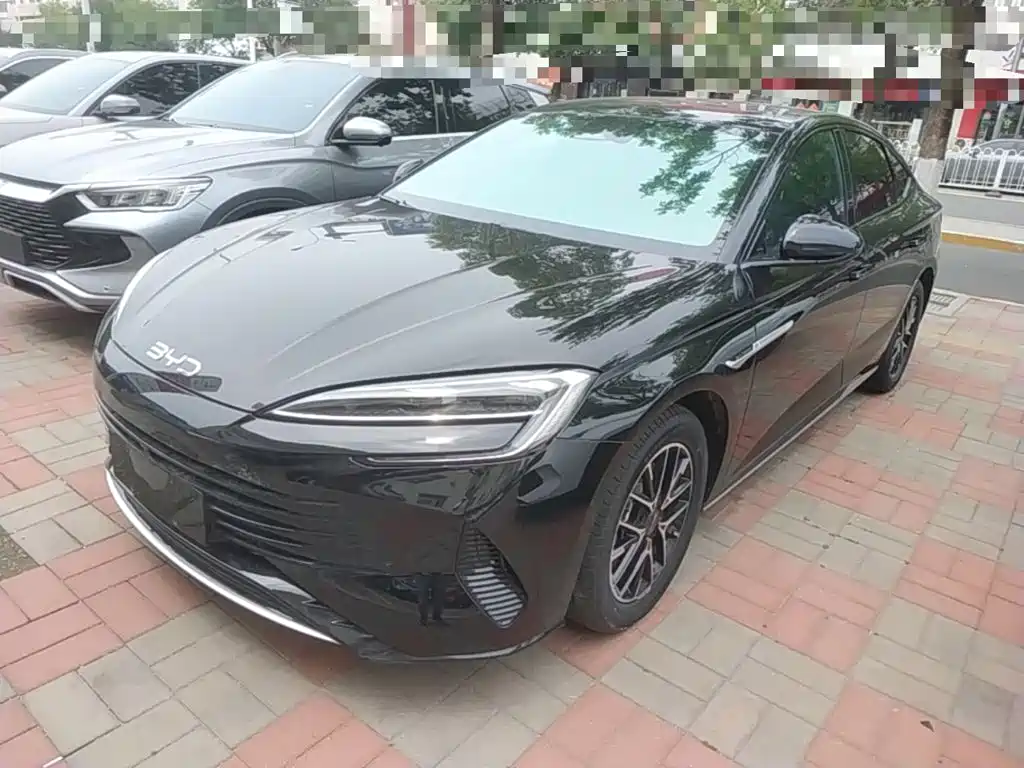 BYD Seal 07 DM-i 2025