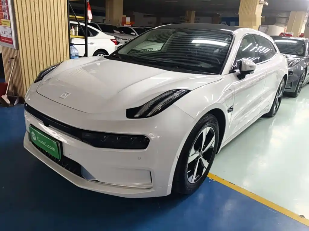 Zeekr 001 2023