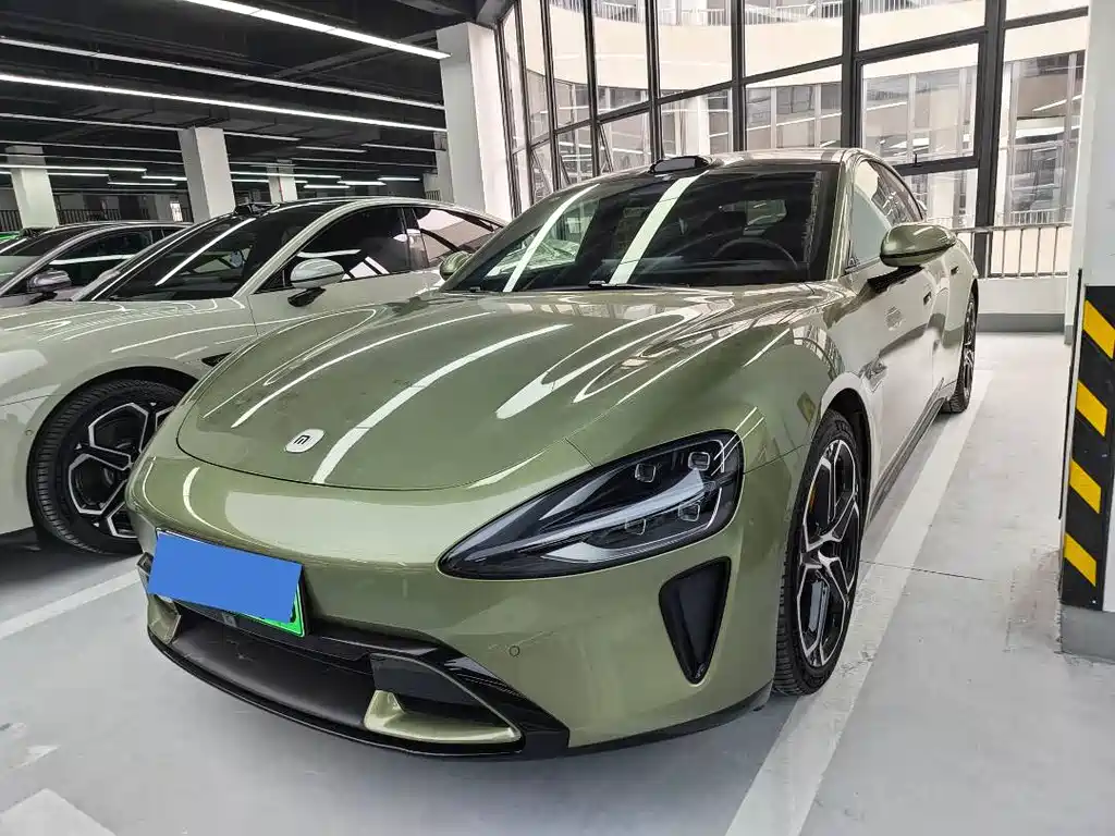 Xiaomi SU7 2024