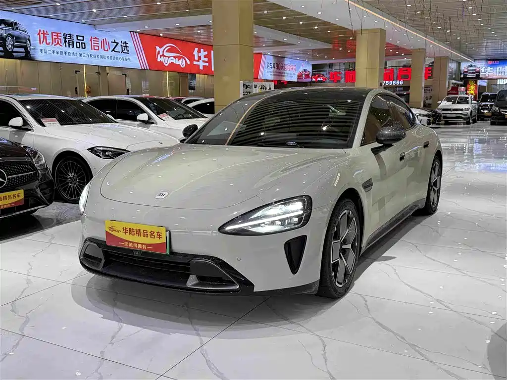Xiaomi SU7 2024