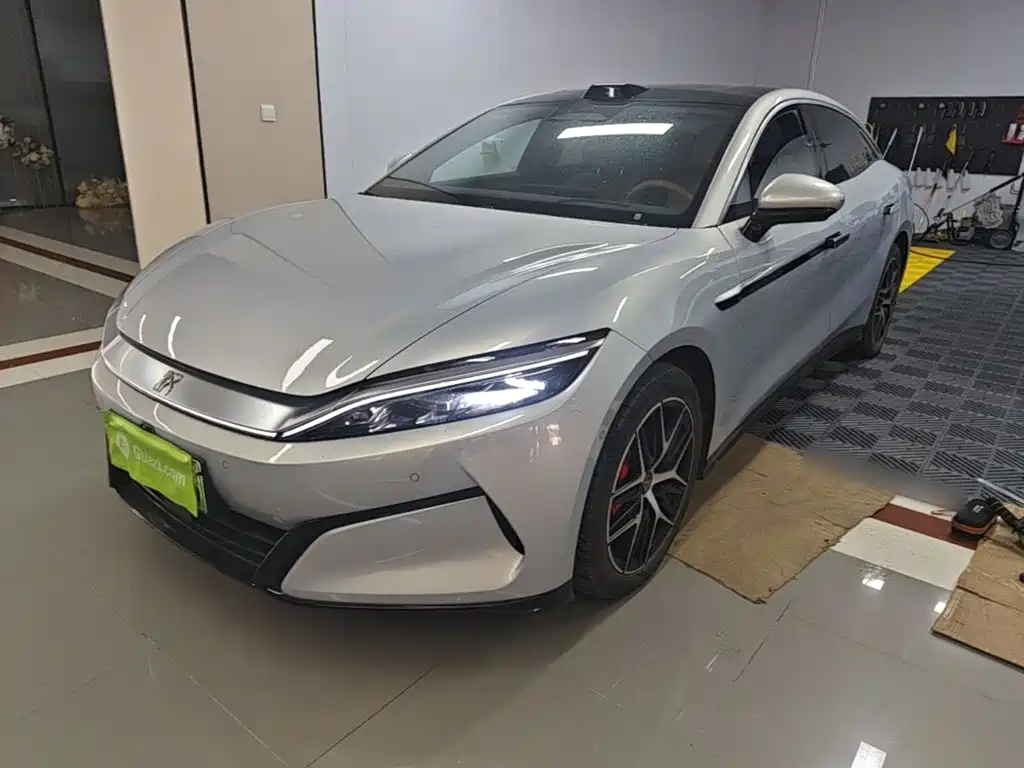 BYD 汉L 2025