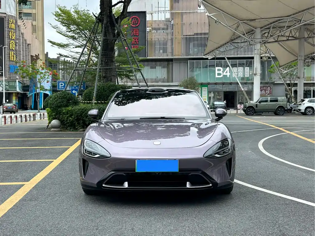Xiaomi SU7 2025