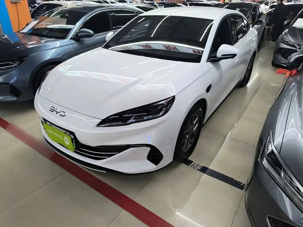 BYD 海豹06 2025