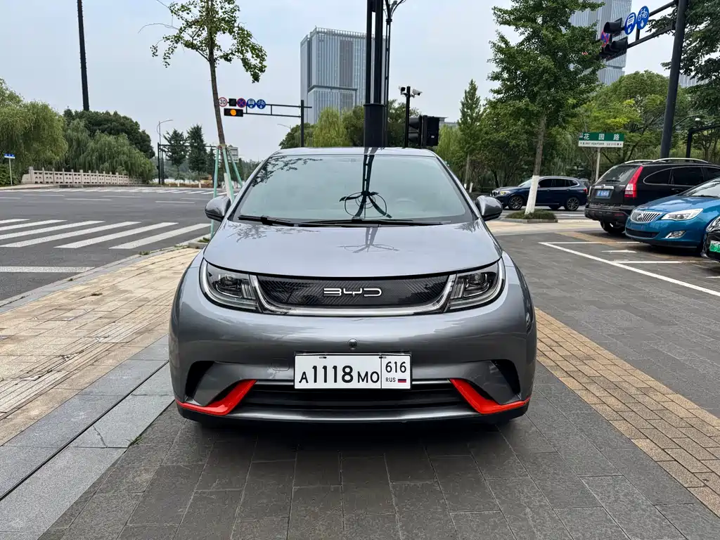 BYD Dolphin 2023