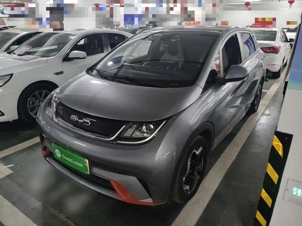 BYD Dolphin 2023