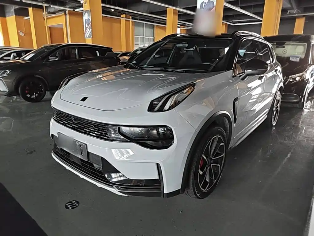 Lynk & Co 01 2023