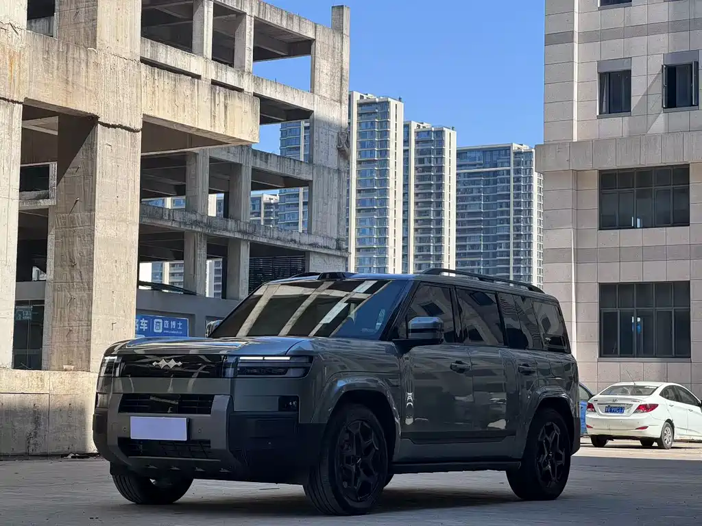 Fang Cheng Bao 钛7 2025
