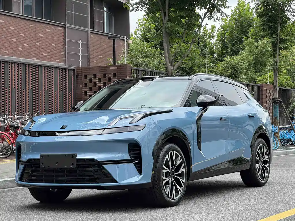 Lynk & Co 08 EM-P 2026