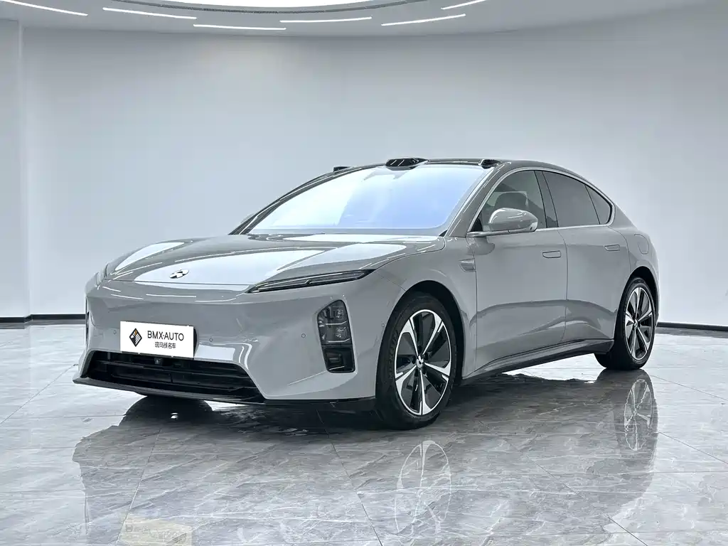 NIO ET5 2025
