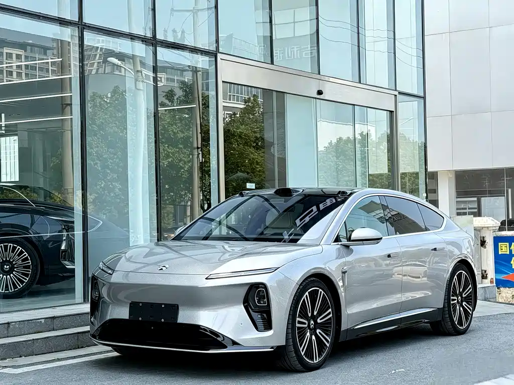 NIO ET9 2025