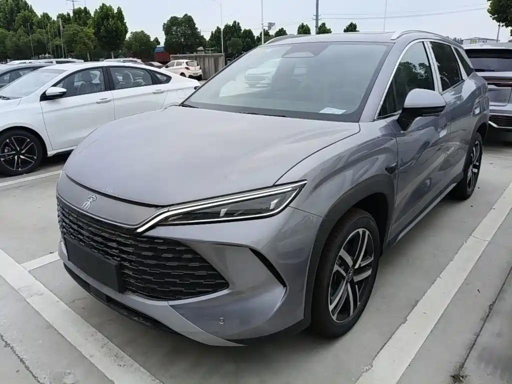 BYD L DM-i 2026