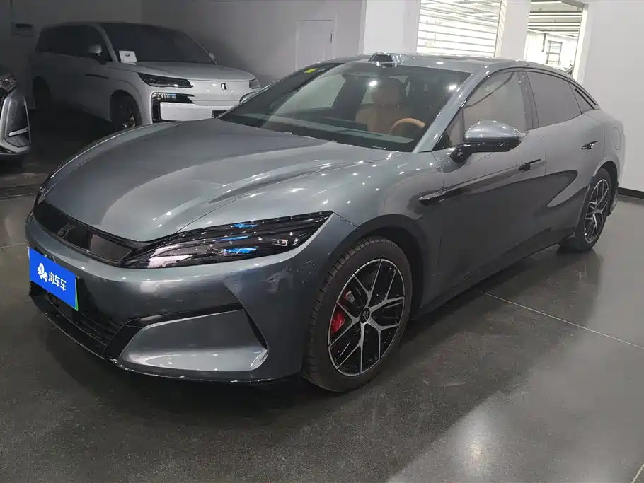 BYD 汉L 2025