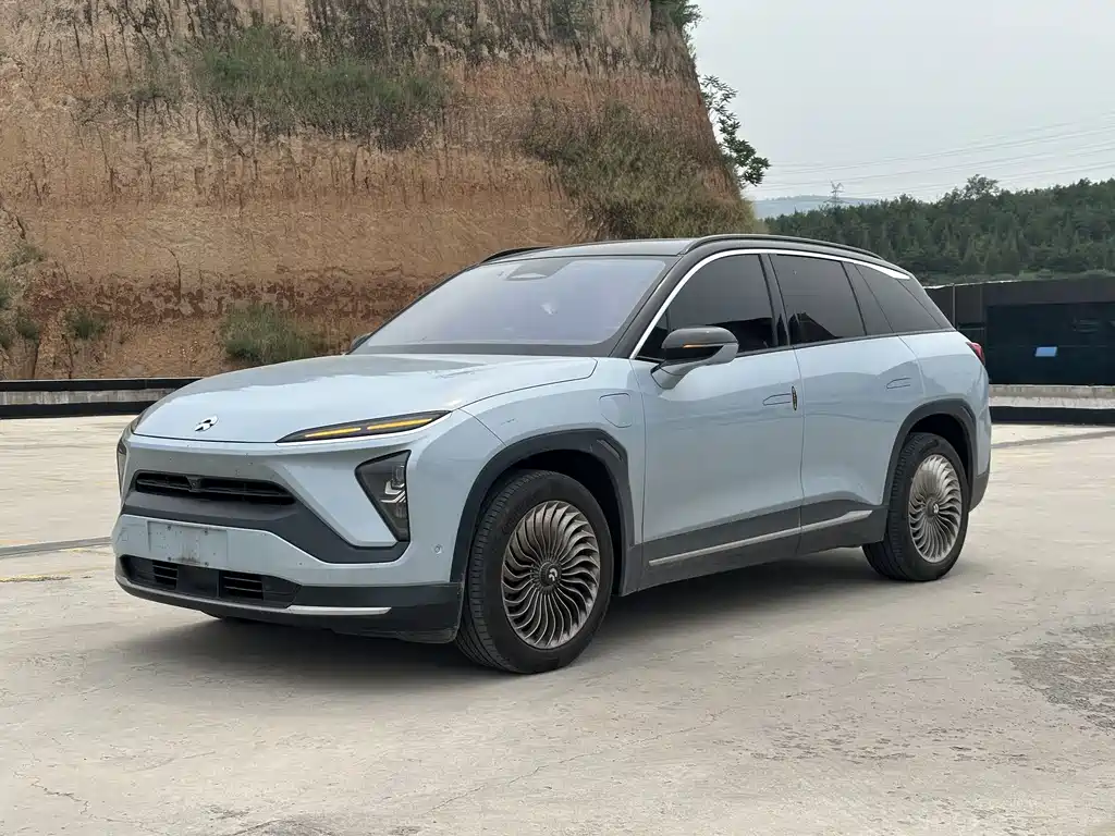 NIO ES6 2020