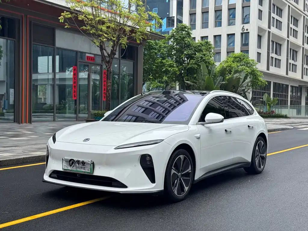 NIO ET5T 2024