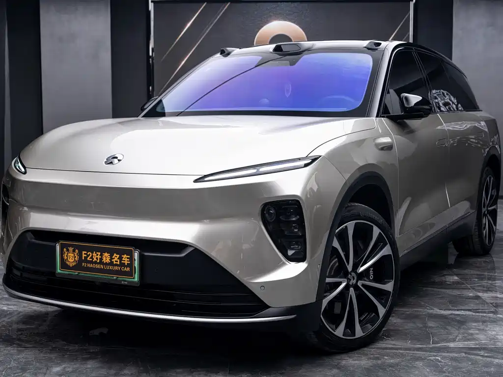 NIO ES8 2025
