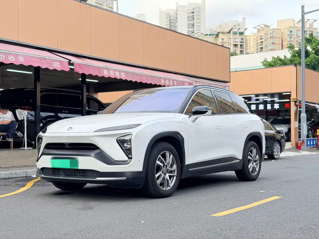 NIO ES6 2021