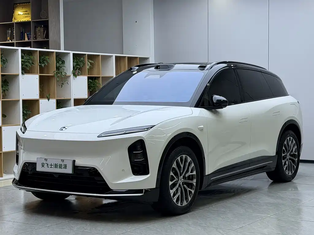 NIO ES6 2025