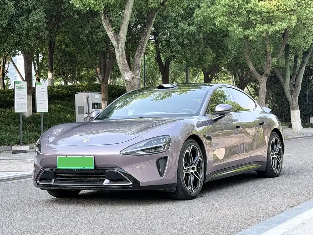 Xiaomi SU7 2024