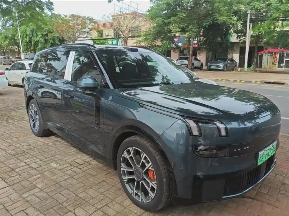 Lynk & Co 领克900 2026