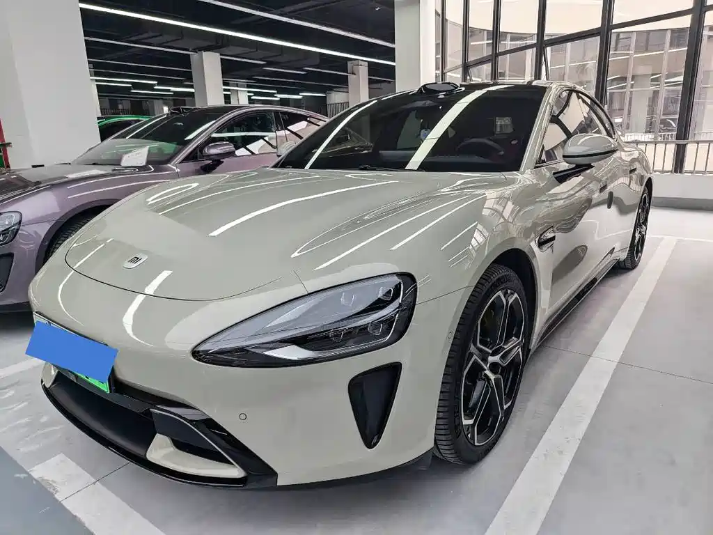 Xiaomi SU7 2025